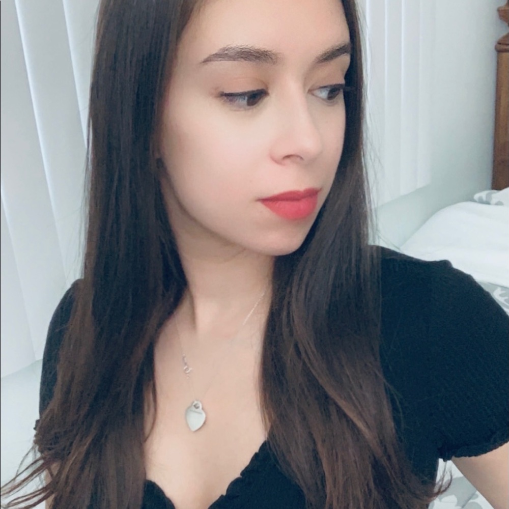 Meet your Posher, Karina